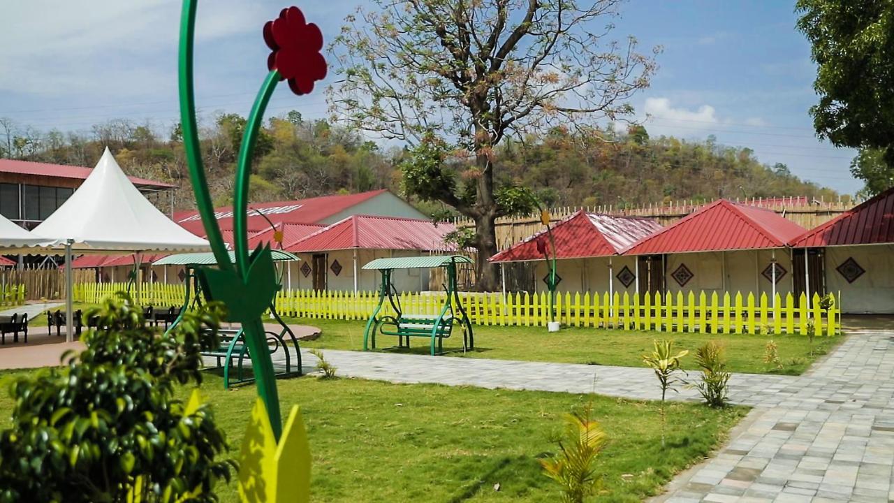 Praveg Tent City Narmada, Statue Of Unity Kevadia エクステリア 写真