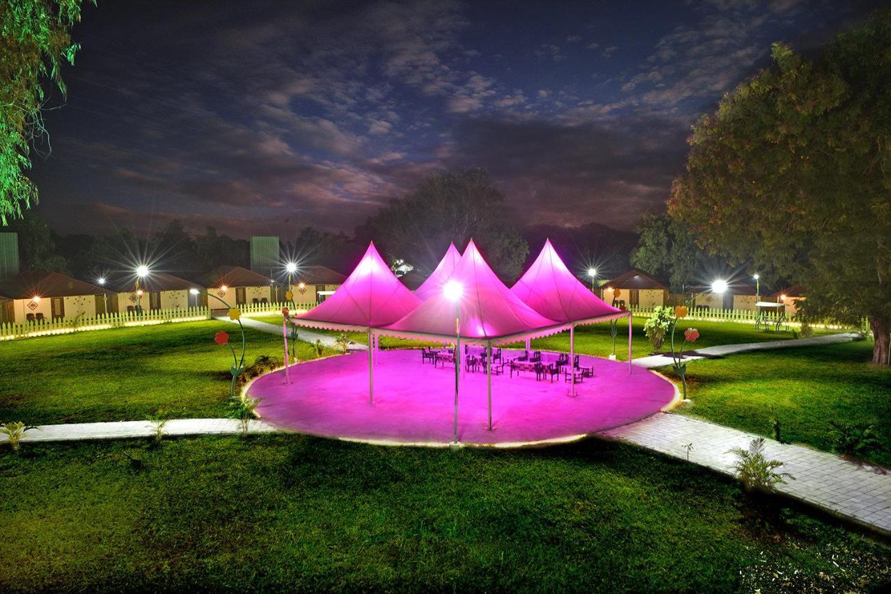 Praveg Tent City Narmada, Statue Of Unity Kevadia エクステリア 写真