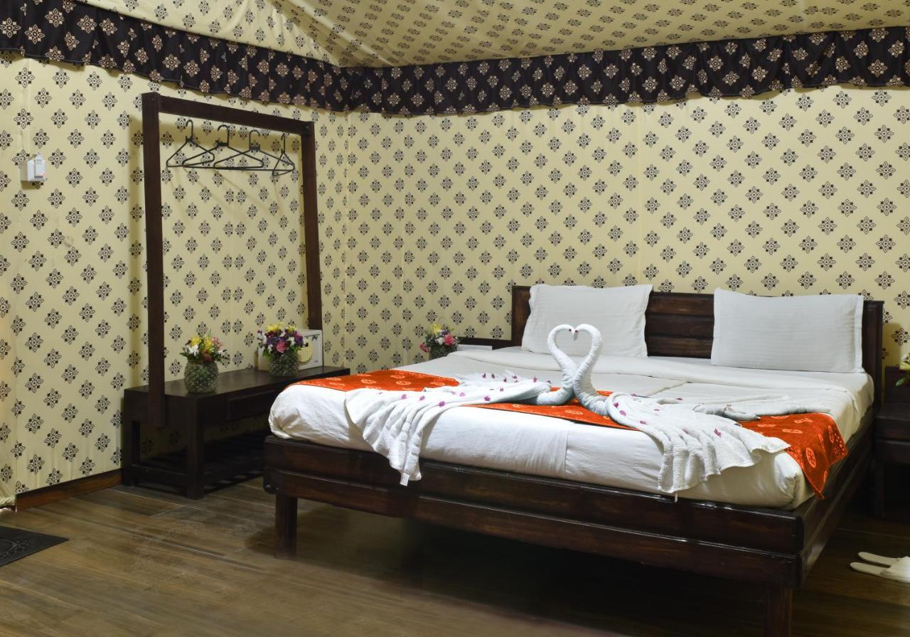 Praveg Tent City Narmada, Statue Of Unity Kevadia エクステリア 写真