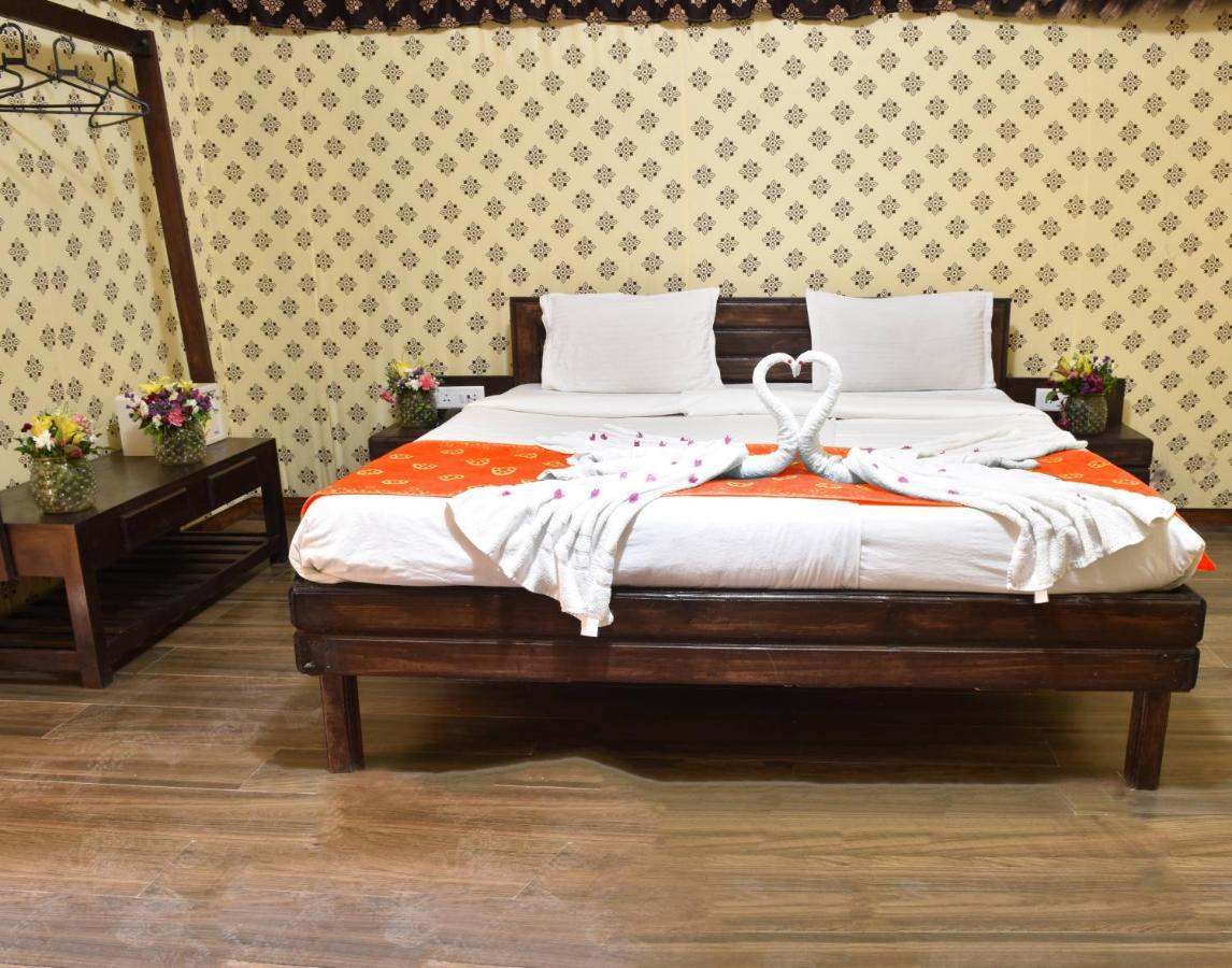 Praveg Tent City Narmada, Statue Of Unity Kevadia エクステリア 写真