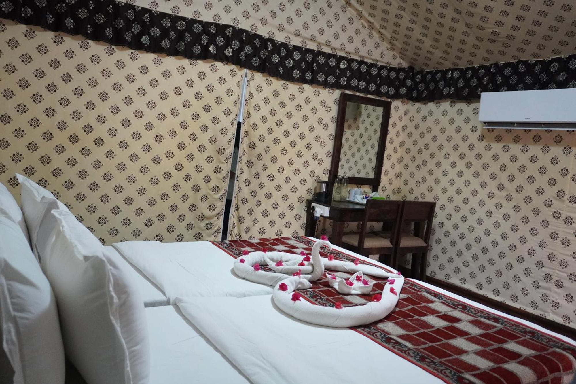 Praveg Tent City Narmada, Statue Of Unity Kevadia エクステリア 写真